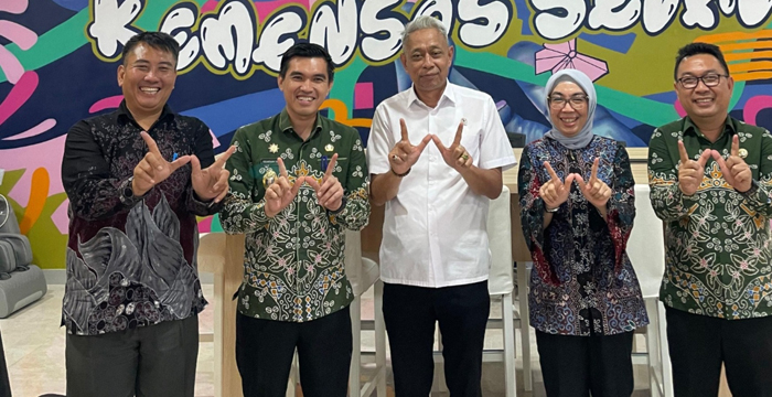Bupati Way Kanan Audiensi dengan Kemensos, Bahas Jaminan Sosial dan Sekolah Rakyat